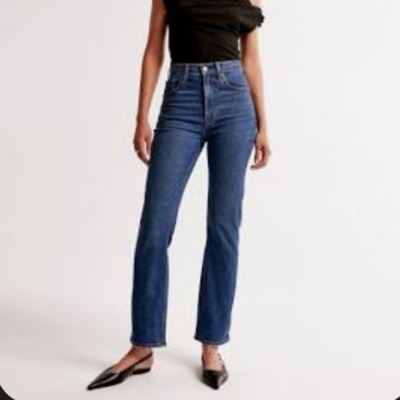 Abercrombie and Fitch Ankle Straight Jeans - Picture 1 of 8